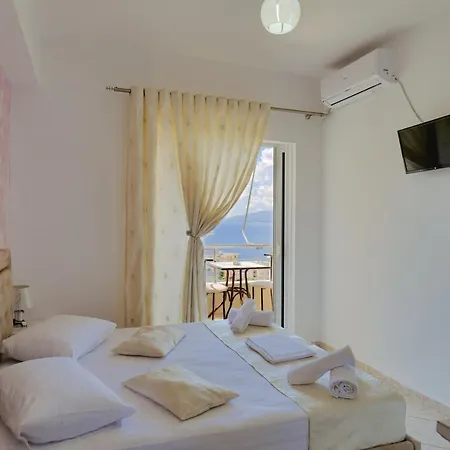 Eleni * Sarandë